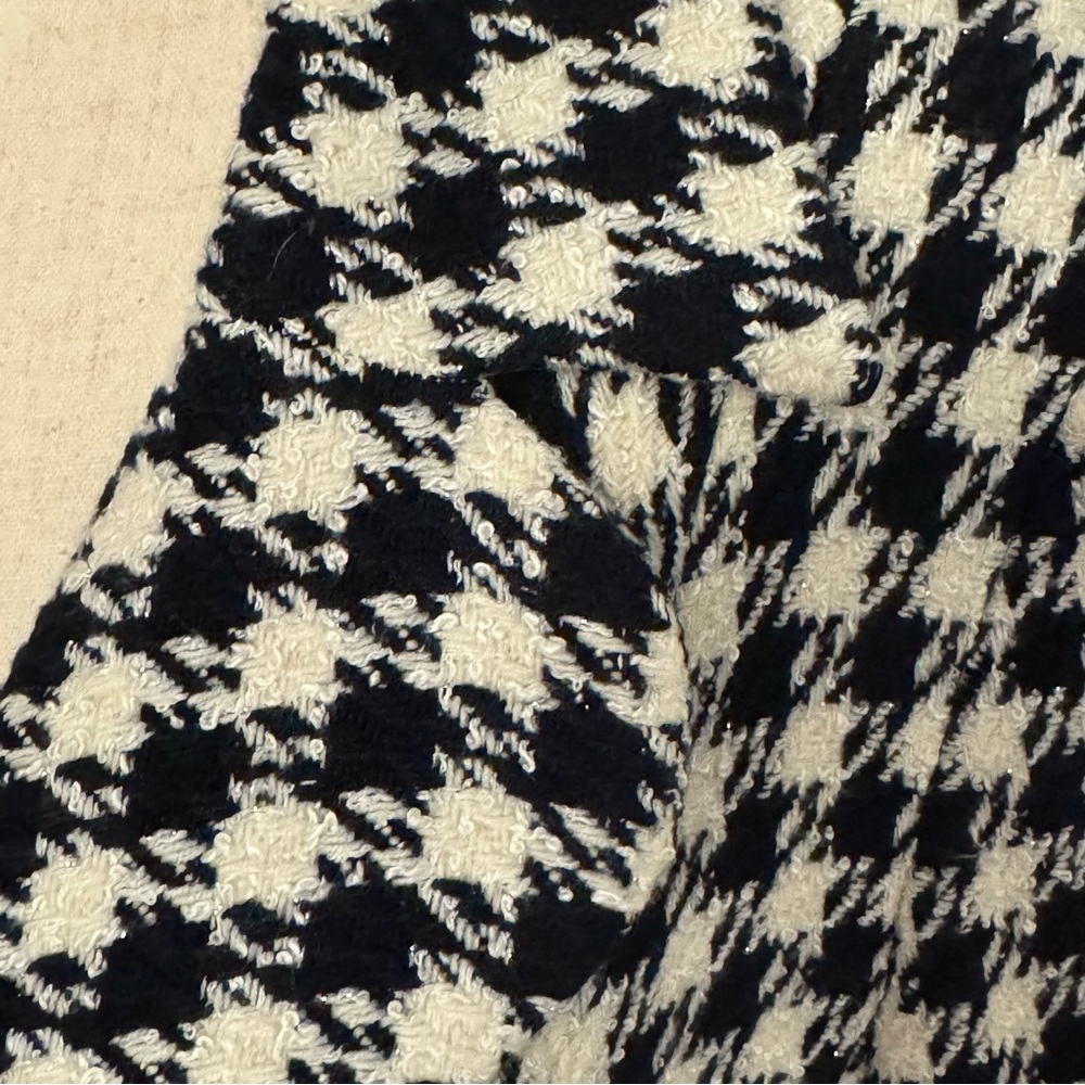 Lily & Taylor Black & Cream Houndstooth Wool Blazer – Made in USA – Size 16 - Picture 4 of 10